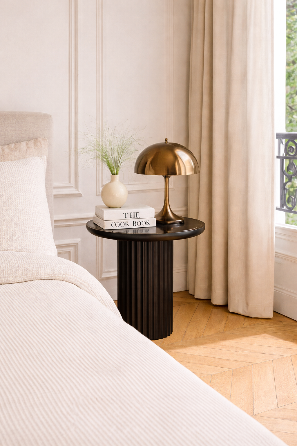 NORA — Runder Beistelltisch